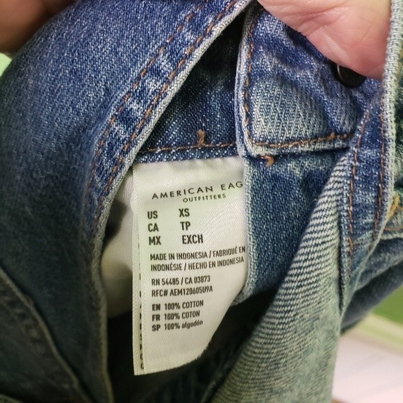 NWT American Eagle Outfitters Women's Distress Short Overalls Size XS - Picture 4 of 11